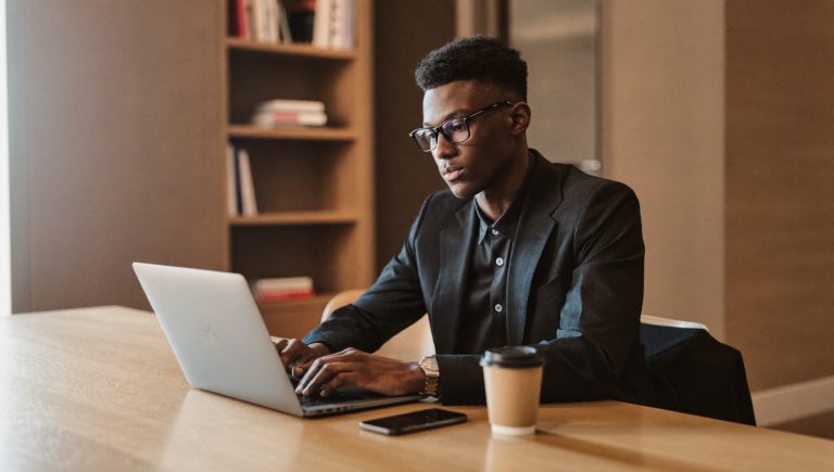 How to Start Investing With $100 or Less (A Beginner’s Roadmap)